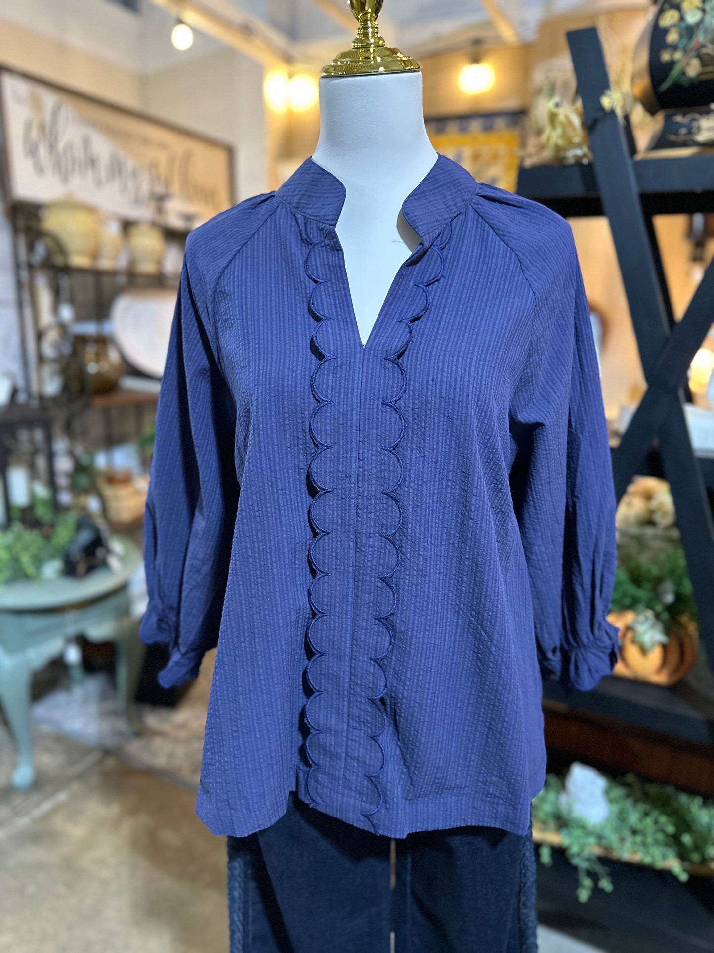 Umgee Scallop Top in Navy