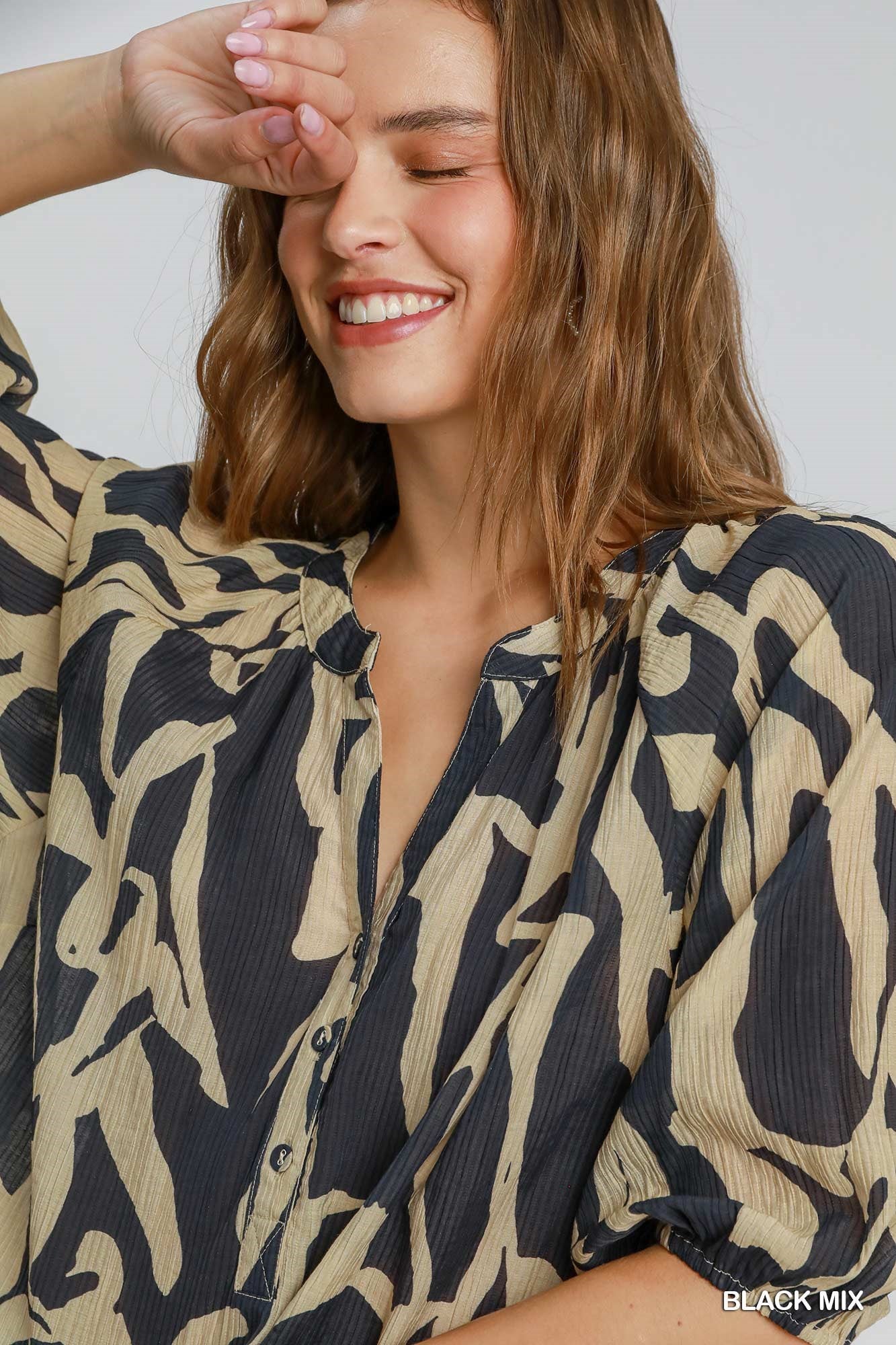 Umgee Abstract Top in Black Mix