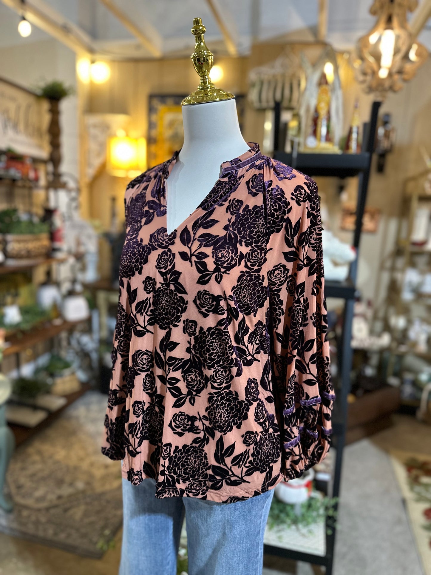 Umgee Floral Velvet Burnout Top in Grape