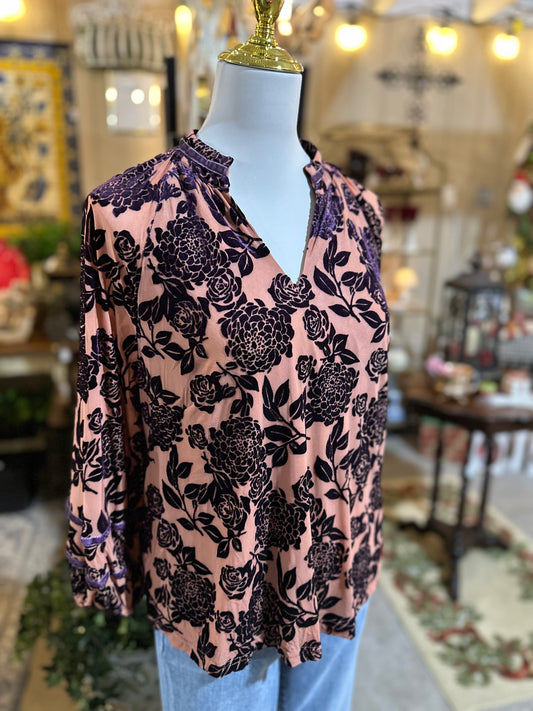Umgee Floral Velvet Burnout Top in Grape