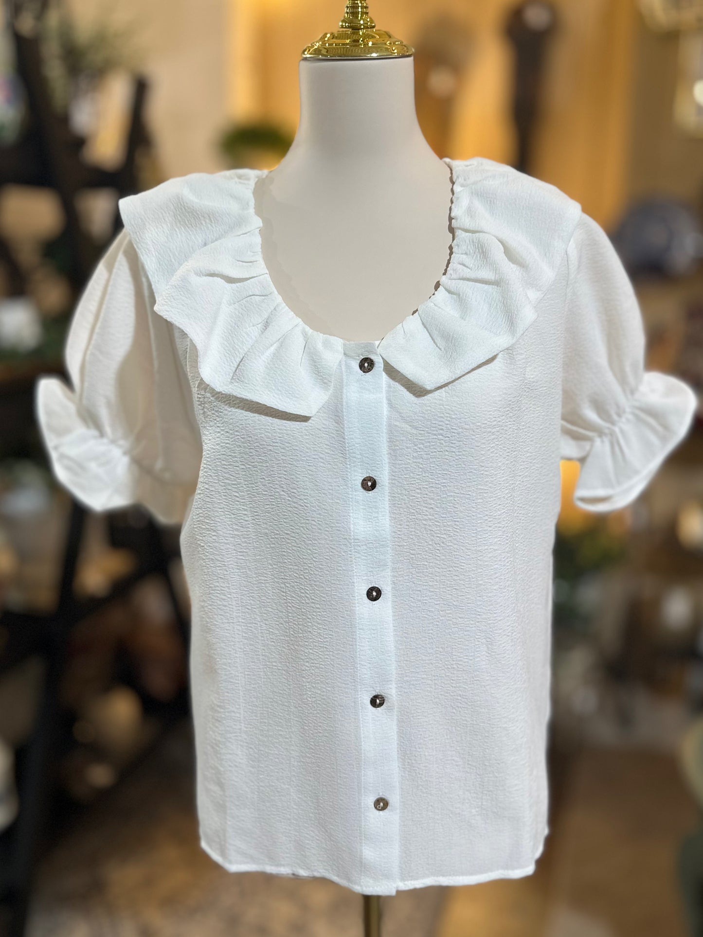 GiGiO Frilled Collar Top