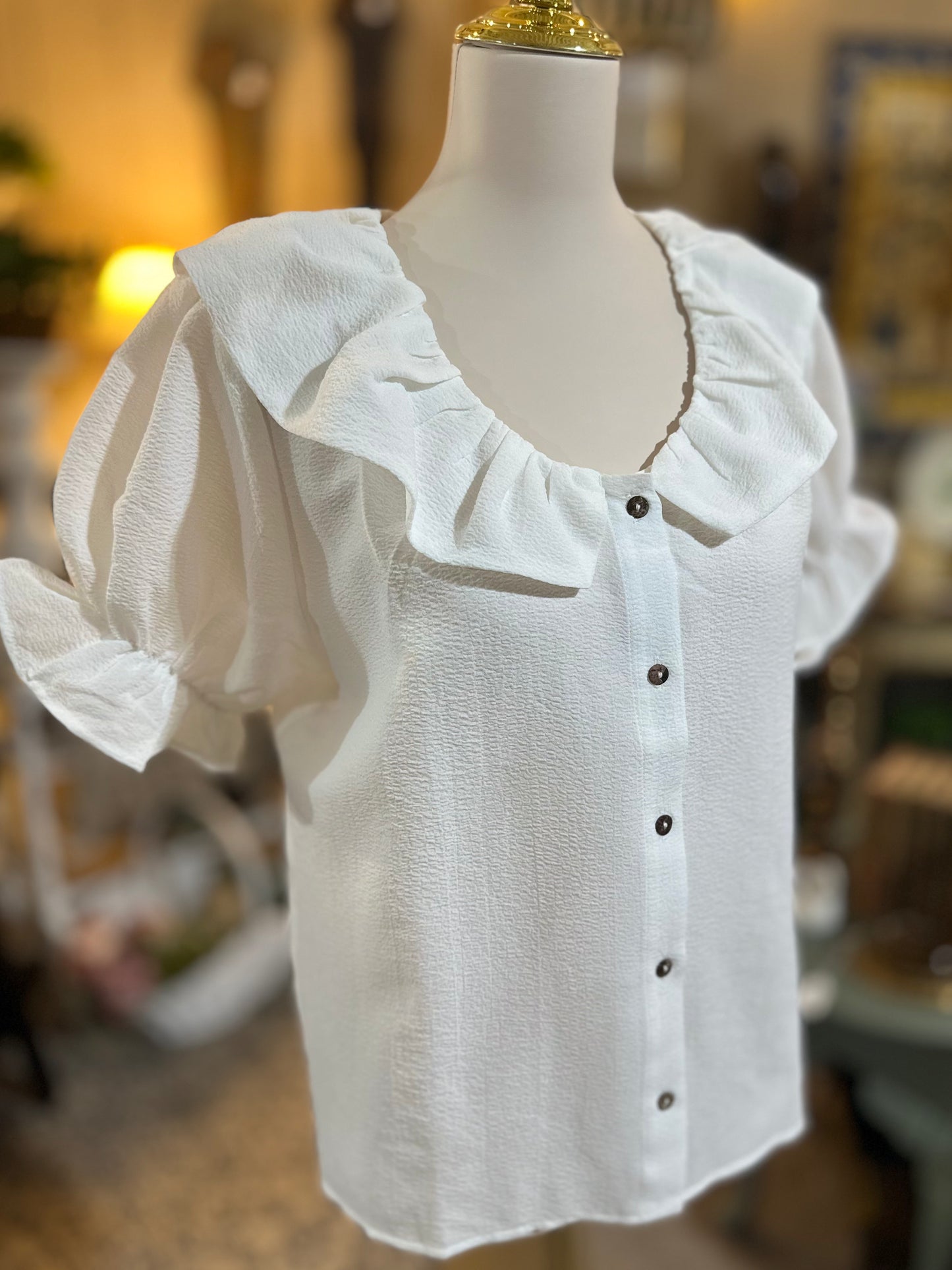GiGiO Frilled Collar Top