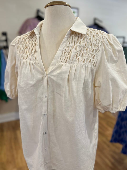 GiGiO Smocked Top in Cream