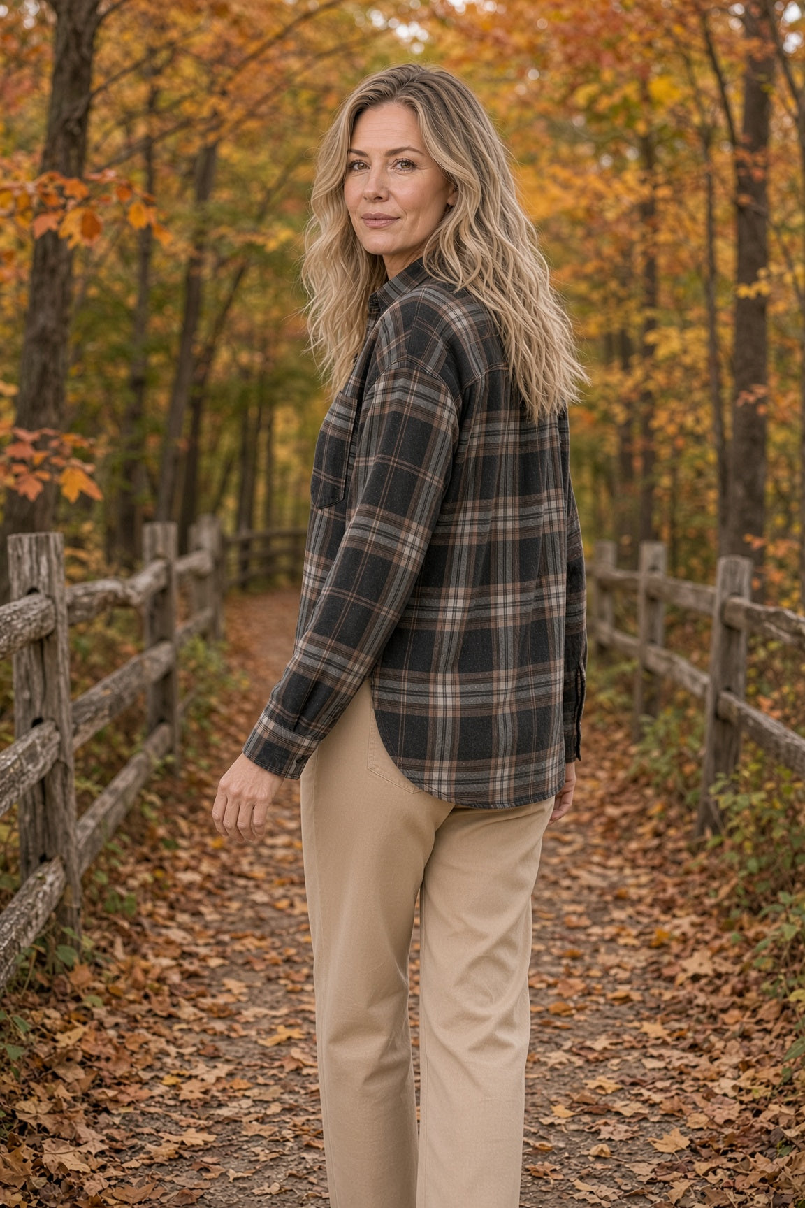 JOA Plaid Boxy Button-Down Shirt – Black