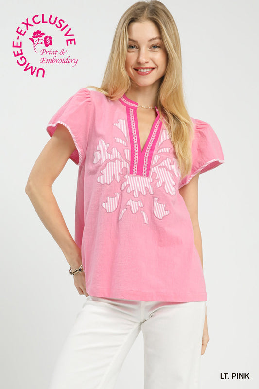 Umgee Abstract Appliqué Puff-Sleeve Split-Neck Top – Light Pink