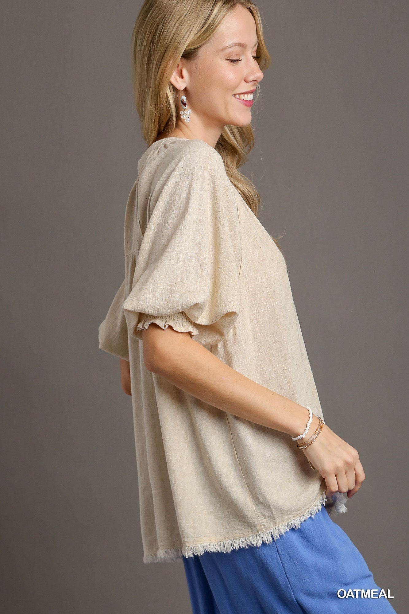 Umgee Linen Raglan Sleeve Top in Oatmeal